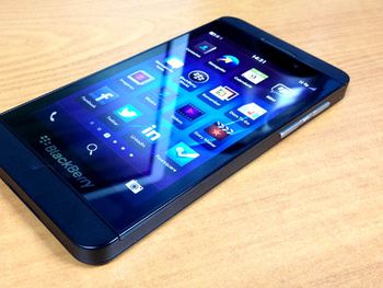 Ya se puede comprar el BlackBerry Z10 en Argentina