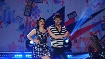 El rock de Charlotte Caniggia en el Bailando 2016. El rock de Charlotte Caniggia en el Bailando 2016.