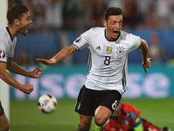 alemania sufrio ante italia pero paso por penales y es semifinalista de la euro alemania sufrio ante italia pero paso por penales y es semifinalista de la euro