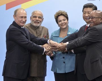 Expectativa por la reunión de mañana de los presidentes de los BRICS y la Unasur