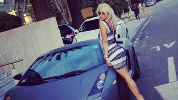 wanda nara se auto-saludo por el dia del trabajador wanda nara se auto-saludo por el dia del trabajador