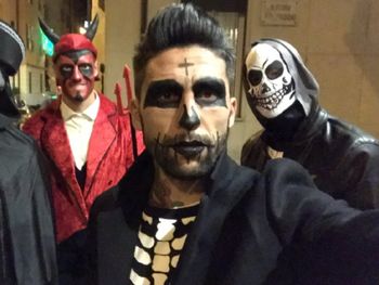 Este futbolista argentino se disfrazó para festejar Halloween: ¿quién es?