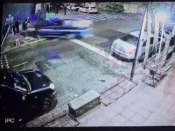 Patrullero perseguía a delincuentes, atropelló a un grupo de jóvenes y uno murió