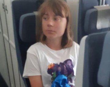 Video: así trasladaron a Greta Thunberg desde Israel a Suecia