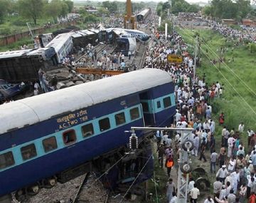 Un tren descarriló en India, hay al menos 60 muertos - Crédito:&nbsp;@mkh511&nbsp;