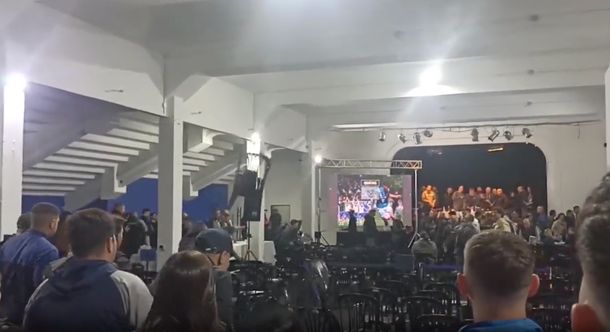 Incidentes en Vélez: sillazos y bronca de los socios en la asamblea