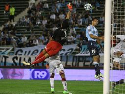 racing vencio a newells y se quedo con el primer titulo del ano en mar del plata racing vencio a newells y se quedo con el primer titulo del ano en mar del plata