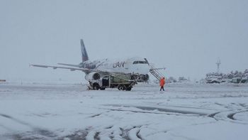 Hay pasajeros que hace tres días están en el aeropuerto Hay pasajeros que hace tres días están en el aeropuerto