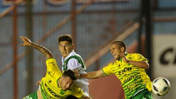 Defensa y Justicia enfrenta a Banfield en la cancha de Arsenal Defensa y Justicia enfrenta a Banfield en la cancha de Arsenal