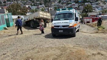 chubut: camionero murio tras ser arrollado por su propio vehiculo en una calle en pendiente chubut: camionero murio tras ser arrollado por su propio vehiculo en una calle en pendiente