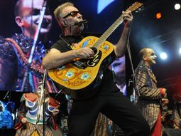 León Gieco y Agarrate Catalina hicieron vibrar el Luna Park