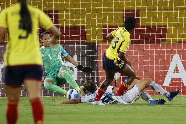 Argentina perdió ante Colombia y jugará por el tercer puesto para ir al Mundial