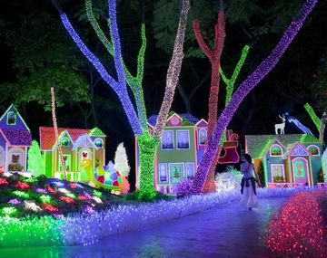 Mirá cómo son los festejos en el mundo por la llegada de la Navidad