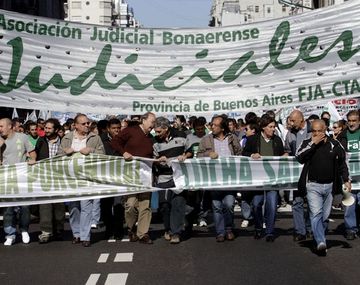 Los judiciales bonaerenses cobrarán el aguinaldo completo