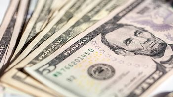 Luego de la pérdida del miércoles, el dólar global recupera su valor. Luego de la pérdida del miércoles, el dólar global recupera su valor.