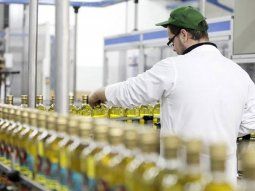 Aceiteros lograron revisión de paritarias: de cuánto es el salario mínimo