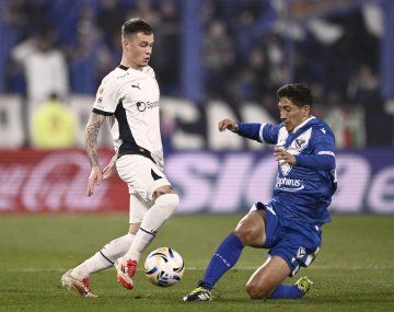 Vélez le ganó 2-1 a un Independiente en crisis