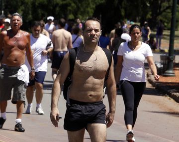 Renuevan alerta amarilla por la ola de calor en la Ciudad