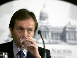 Béliz sigue bajo investigación por presuntos sobresueldos