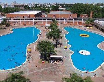 Ola de calor en Buenos Aires: cómo acceder a piletas públicas por $4.500
