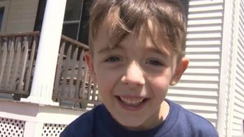 llamo al 911 para denunciar que su papa habia pasado un semaforo en rojo llamo al 911 para denunciar que su papa habia pasado un semaforo en rojo