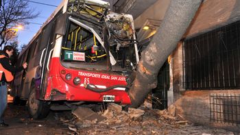 impresionante choque en constitucion deja seis heridos impresionante choque en constitucion deja seis heridos
