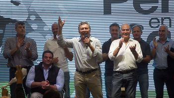 macri junto a gremios aliados: no va mas el pais de la ventajita y de la patota macri junto a gremios aliados: no va mas el pais de la ventajita y de la patota