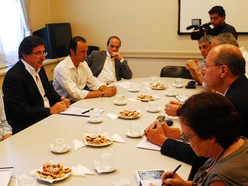 Gremios docentes nacionales pidieron aumento del 30%