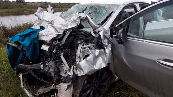 Tragedia en Santa Fe: murieron cinco personas en un choque frontal de autos