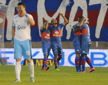 Tigre se hizo fuerte como local y aplastó a Atlético Tucumán