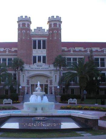 Tiroteo en Universidad de Florida: al menos dos muertos y varios heridos