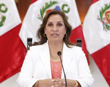 La presidenta peruana Dina Boluarte está siendo investigada por enriquecimiento ilícito