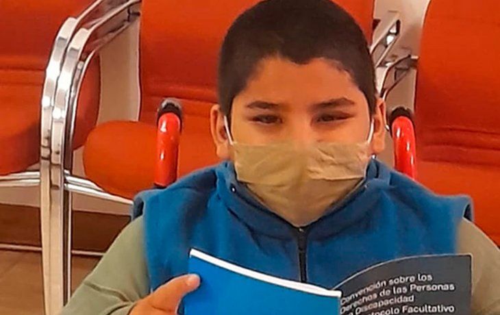 Murió Giuliano, el niño que elaboró un manifiesto para la ONU