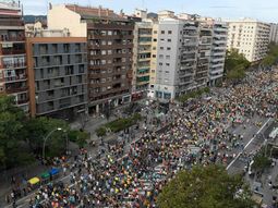 Barcelona: al menos 35 heridos y 128 detenidos tras una marcha por la independencia de Cataluña