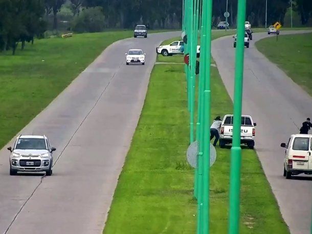 Ensenada: una mujer se agarró a piñas con un conductor por una discusión de tránsito 