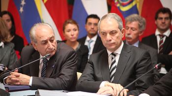 el gobierno rechazo una ley de derribo: el pais no preve la pena de muerte, advirtio alak el gobierno rechazo una ley de derribo: el pais no preve la pena de muerte, advirtio alak