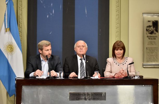 Para el gobernador de Santa Fe, hay luz amarilla por la situación económica