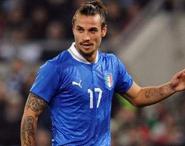 El argentino Daniel Osvaldo hizo un golazo para Italia