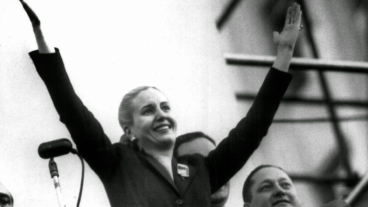 Hace 70 años moría Evita Perón: ¿por qué se la considera la abanderada de  los humildes?