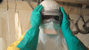 el brote de ebola genera maximos controles en todo el mundo el brote de ebola genera maximos controles en todo el mundo