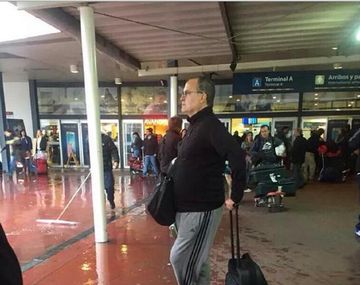 ¿Quién lo viene a buscar? Bielsa llegó a Argentina tras renunciar en Francia