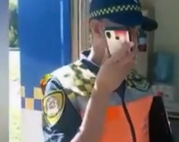 Tenía licencia de conducir digital pero igual le querían hacer la multa por p...