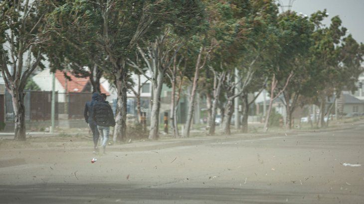 Alertas por vientos de casi 100 km/h en dos provincias para este jueves: cuáles son