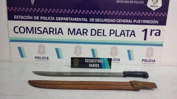 Mar del Plata: golpeó a una mujer en plena calle y la amenazó con un machete