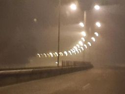 #NoSeVeNada AU Bs.As-La Plata y Buen Ayre, cerradas por la densa niebla