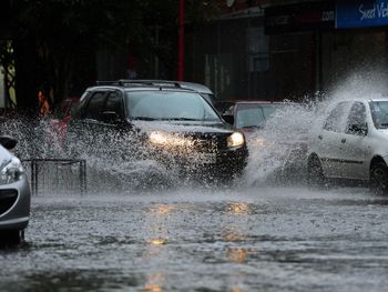 Colapsaron los accesos a la Capital Federal por las lluvias y accidentes