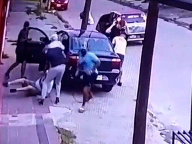 Brutal ataque a un abuelo para robarle el auto en Solano: le quebraron la mandíbula