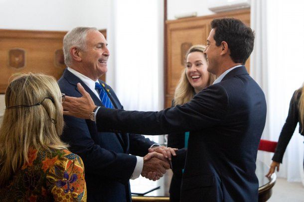 Wado de Pedro se reunió con el embajador de Estados Unidos para hablar de políticas migratorias