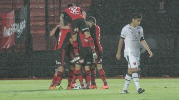El festejo de Newell´s tras el gol agónico de Maxi Rodríguez El festejo de Newell´s tras el gol agónico de Maxi Rodríguez