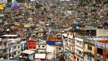 facebook presenta en rio proyecto para la promocion de empresas de favelas facebook presenta en rio proyecto para la promocion de empresas de favelas